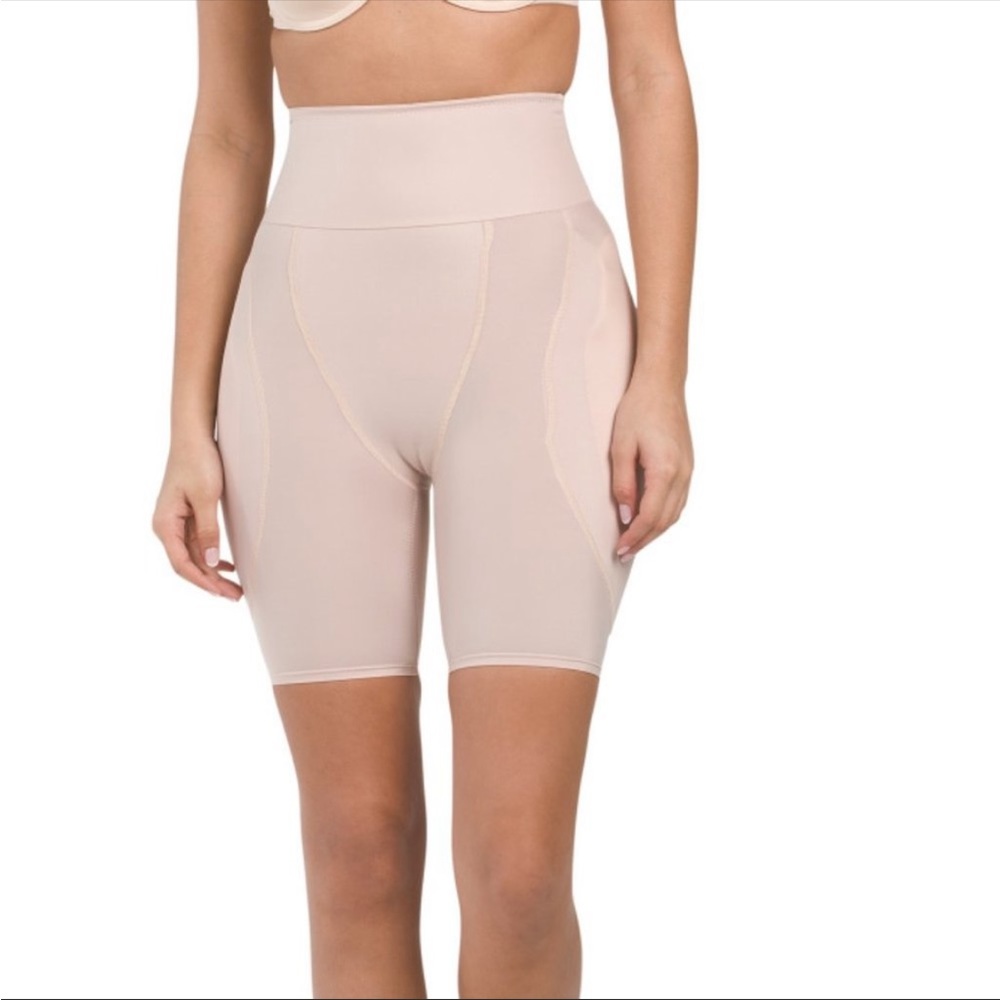 NWT CURVE NECESSITIES (XS) Nude Curve Enhancing Padded Hip And Waist Slimmers